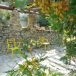 Апартаменты Il Cortile Dei Frutti Selvatici Санто-Стефано-Бельбо