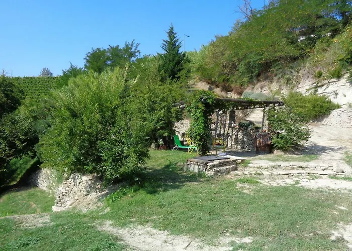 Il Cortile Dei Frutti Selvatici Santo Stefano Belbo